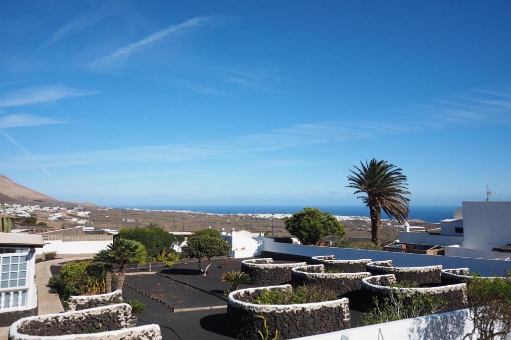 Private Apartment With Mountain And Sea Views, La Asomada, Lanzarote Tias Exterior photo